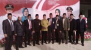 Foto: H. Hasudungan (alm) keempat dari kiri